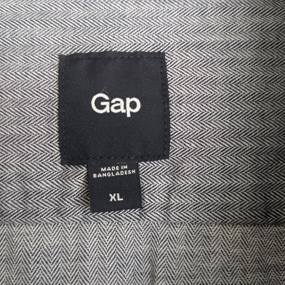 Gap Button Down Shirt - Picture 2 of 9